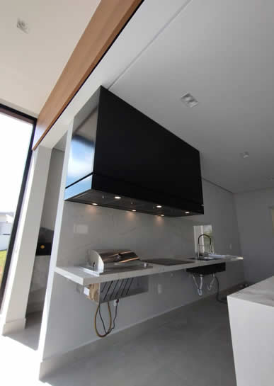 Coifa de Churrasqueira Box Preta 1 - Coifas e Grills