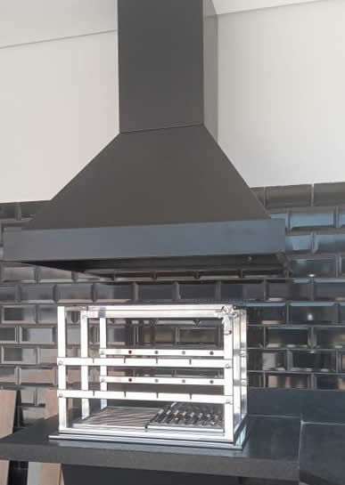 Coifa de Churrasqueira Piramidal Preta 2 - Coifas e Grills